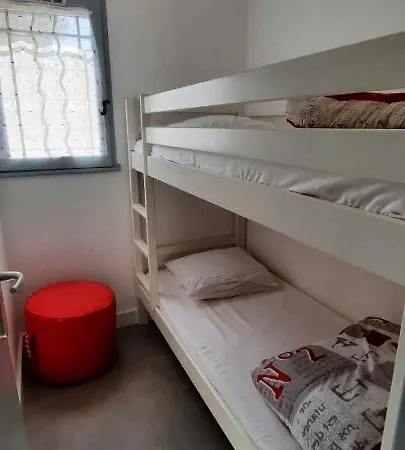 Pinede - Proche Naturiste Appartement *