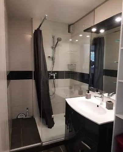 Pinede - Proche Naturiste * Agde