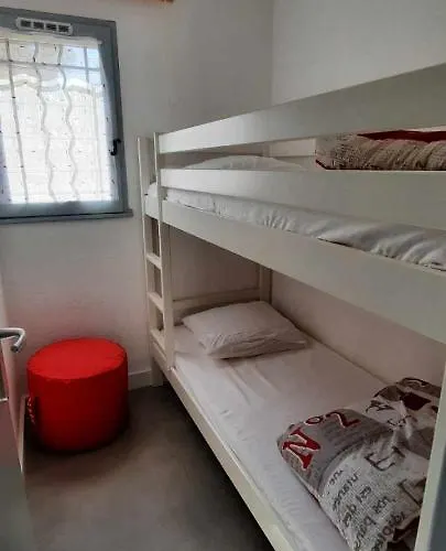 Pinede - Proche Naturiste Apartmán *